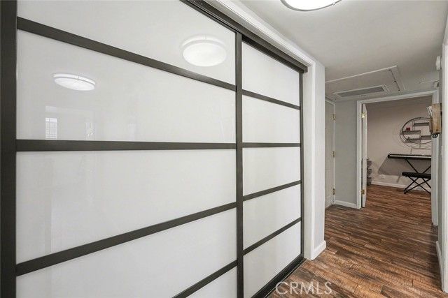 14141 Dickens 111, Sherman Oaks, CA 91423