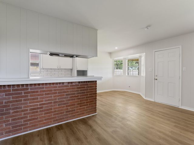 3925 Heatherglen Street, Bay City, TX 77414