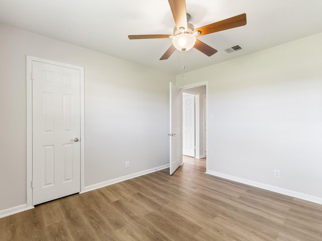 3925 Heatherglen Street, Bay City, TX 77414