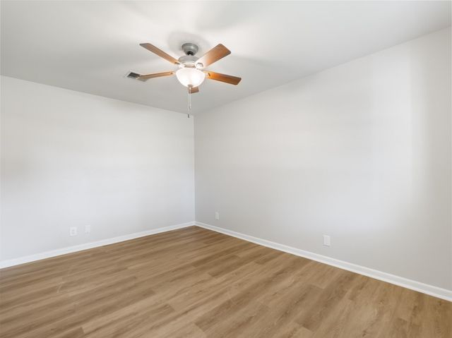 3925 Heatherglen Street, Bay City, TX 77414