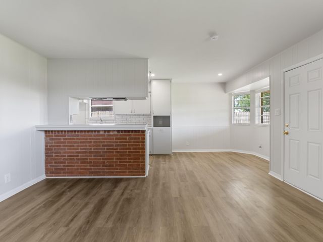 3925 Heatherglen Street, Bay City, TX 77414