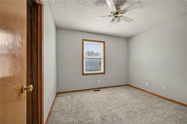 9600 NW 87th Terrace, Kansas City, MO 64153