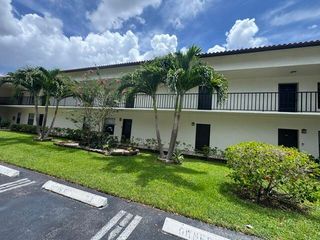 3 VĂa De Casas Sur 103, Boynton Beach, FL 33426