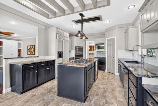 616 Redbud Court, Cedar Hill, TX 75104