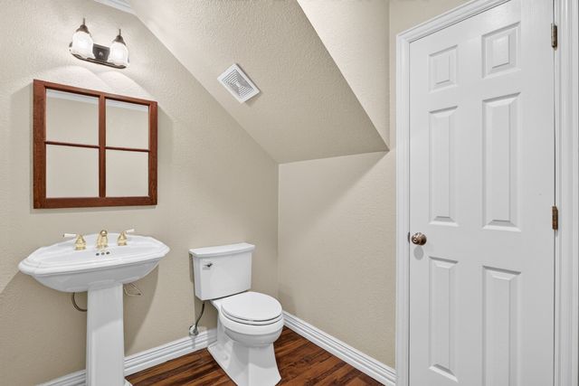616 Redbud Court, Cedar Hill, TX 75104