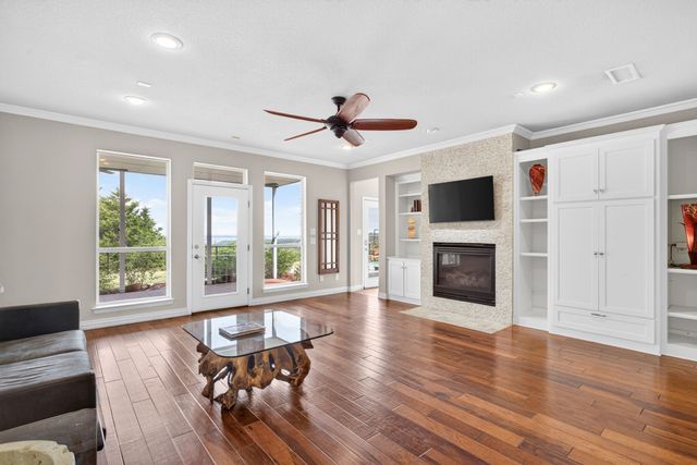 616 Redbud Court, Cedar Hill, TX 75104