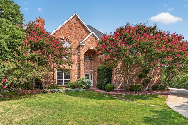616 Redbud Court, Cedar Hill, TX 75104
