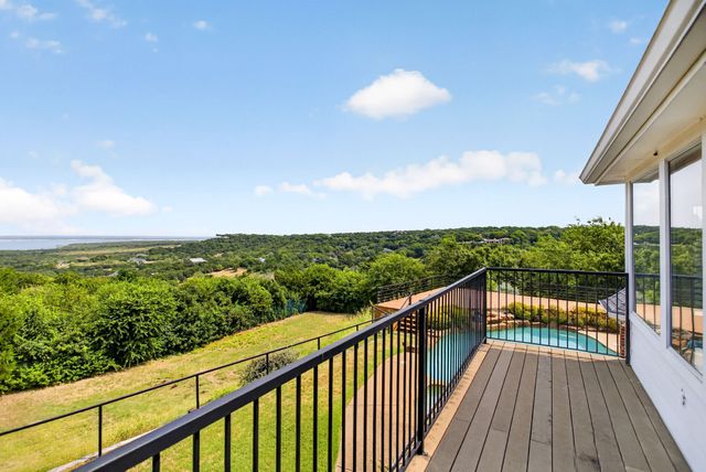 616 Redbud Court, Cedar Hill, TX 75104