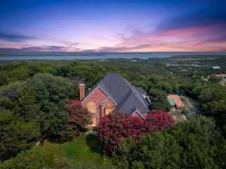 616 Redbud Court, Cedar Hill, TX 75104