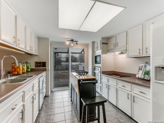 4307 Judivan, San Antonio, TX 78218