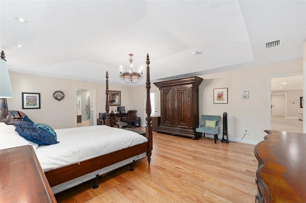 Image 32 of property listing at 2756 CUTTERS CORNER, The Villages, FL 32162