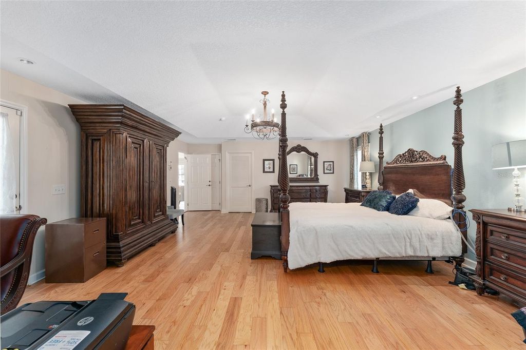 Image 33 of property listing at 2756 CUTTERS CORNER, The Villages, FL 32162