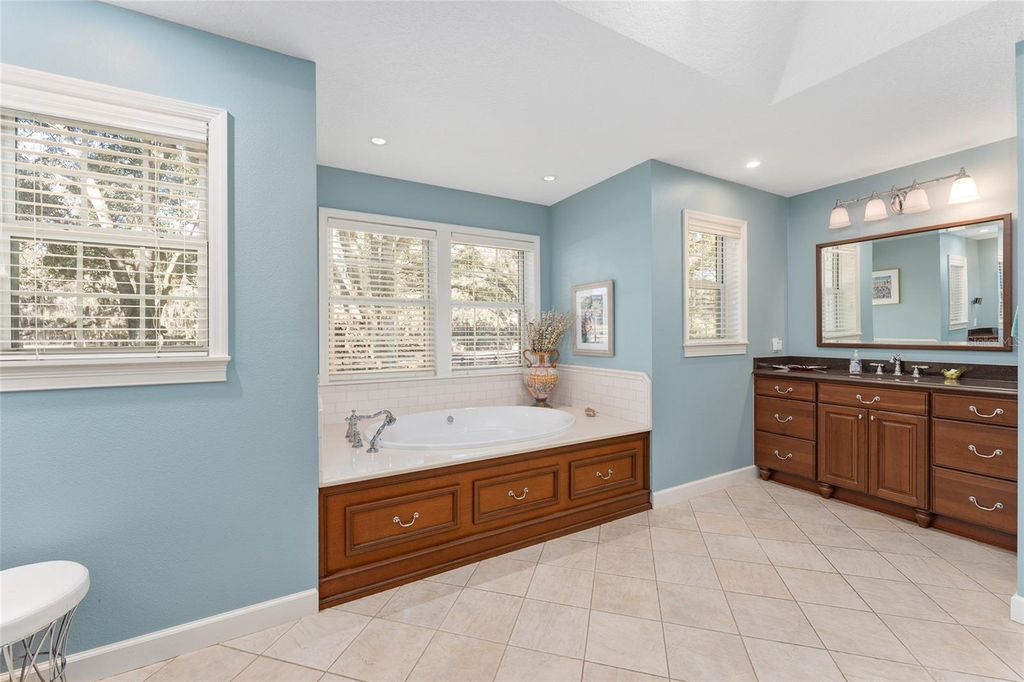 Image 37 of property listing at 2756 CUTTERS CORNER, The Villages, FL 32162