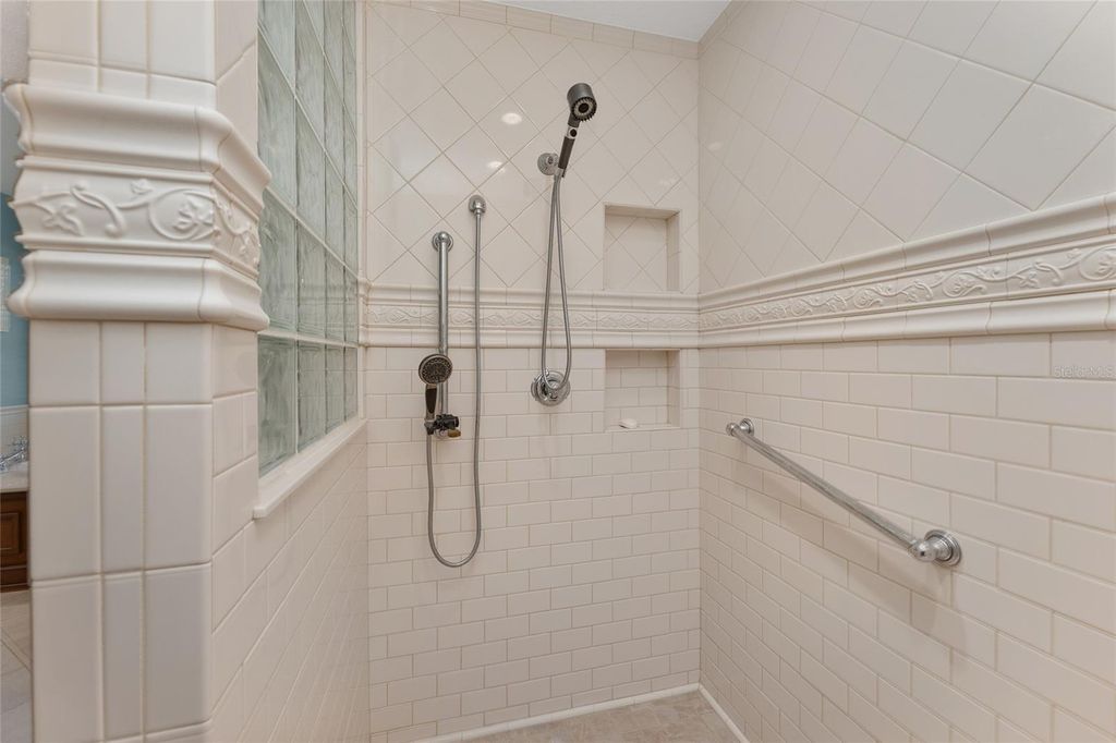 Image 41 of property listing at 2756 CUTTERS CORNER, The Villages, FL 32162