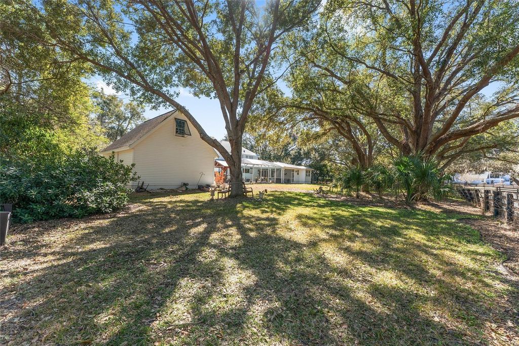Image 95 of property listing at 2756 CUTTERS CORNER, The Villages, FL 32162