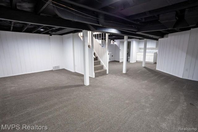 15420 Couzens Avenue, Eastpointe, MI 48021