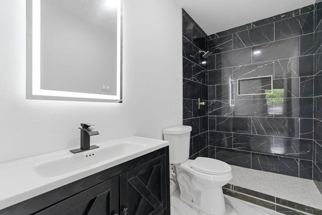 1421 Swiss, Arlington, TX 76010