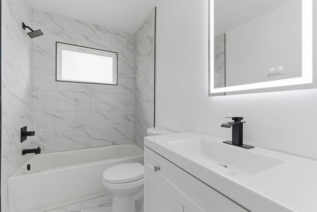 1421 Swiss, Arlington, TX 76010