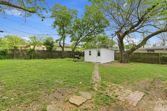 1421 Swiss, Arlington, TX 76010