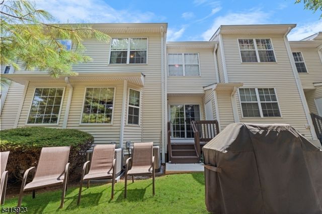 28 Garfield Way, Montgomery Twp., NJ 08540