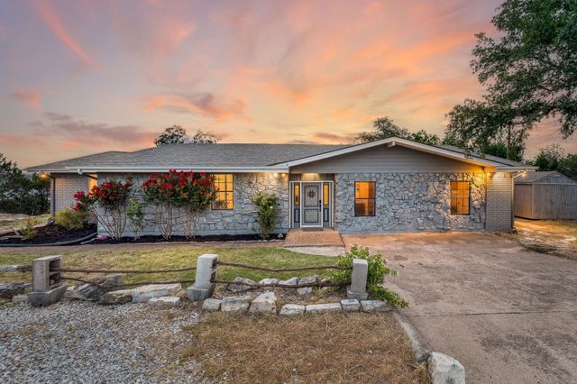 2023 Cordova Circle, Granbury, TX 76049