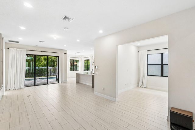 7284 Estero Drive 7284, Lake Worth, FL 33463