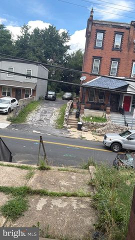 2018 W ONTARIO ST, Philadelphia, PA 19140