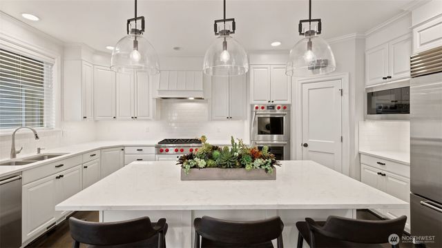 205 259th Avenue NE, Sammamish, WA 98074