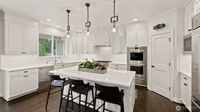 205 259th Avenue NE, Sammamish, WA 98074