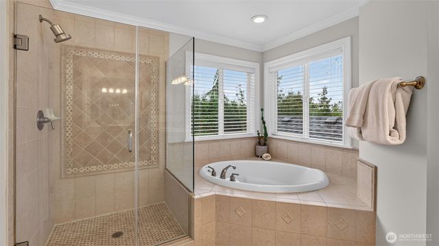 205 259th Avenue NE, Sammamish, WA 98074