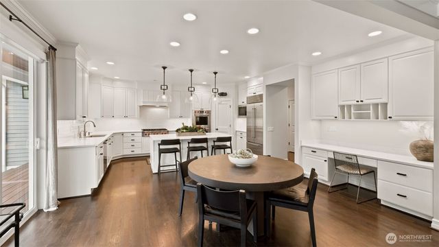 205 259th Avenue NE, Sammamish, WA 98074