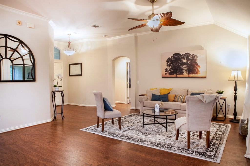 9604 Pinewood Drive, Denton, TX 76207