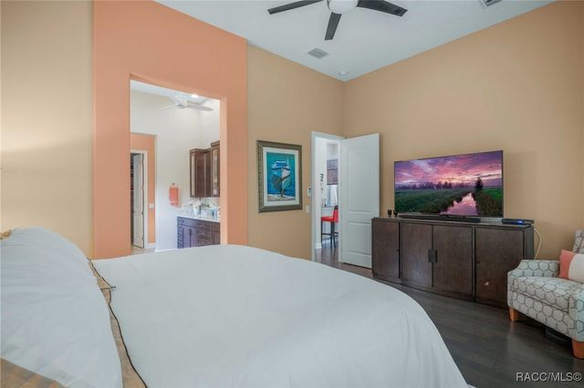 1011 N Hunt Club Drive, Hernando, FL 34442