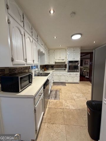 1732 Eldonlas Court, Stone Mountain, GA 30087