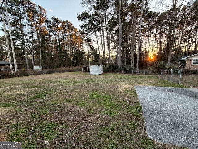 1732 Eldonlas Court, Stone Mountain, GA 30087