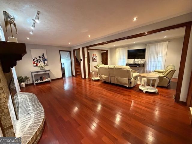 1732 Eldonlas Court, Stone Mountain, GA 30087