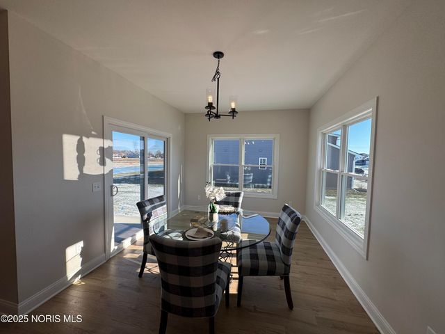 1304 Limerick Lane, Waterville, OH 43566