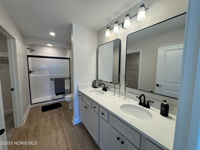 1304 Limerick Lane, Waterville, OH 43566