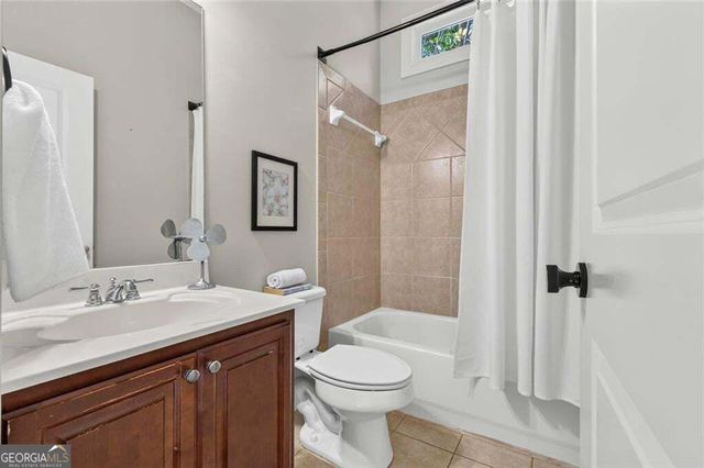 4054 Hill House Road SW, Smyrna, GA 30082
