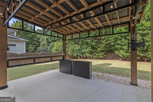 4054 Hill House Road SW, Smyrna, GA 30082