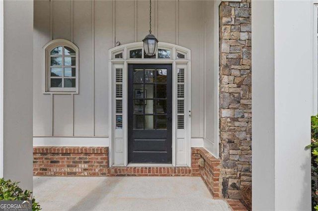 4054 Hill House Road SW, Smyrna, GA 30082