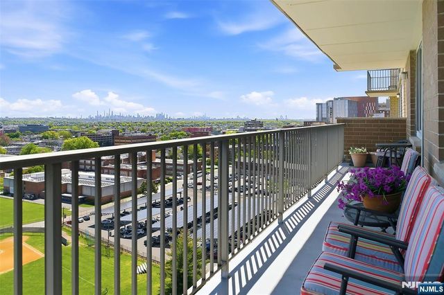 160 Overlook Avenue 11B, Hackensack, NJ 07601