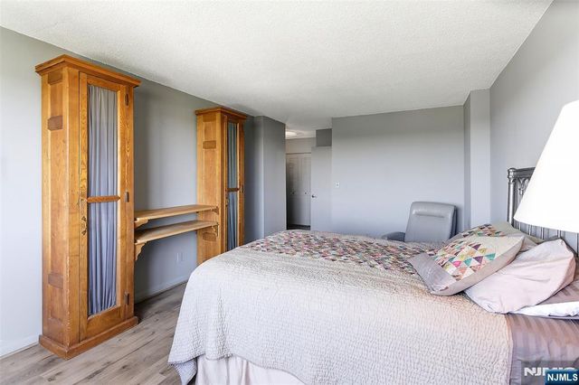 160 Overlook Avenue 11B, Hackensack, NJ 07601