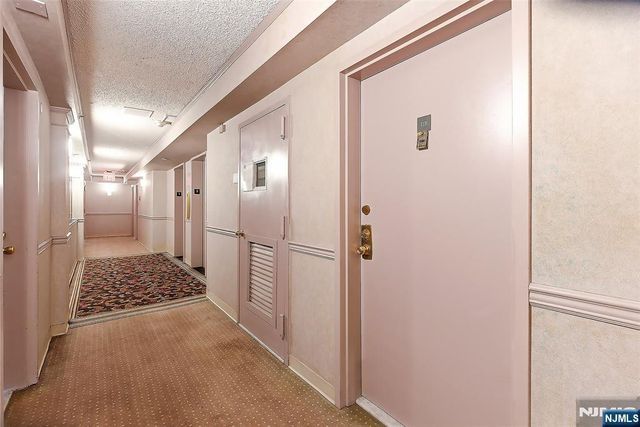 160 Overlook Avenue 11B, Hackensack, NJ 07601