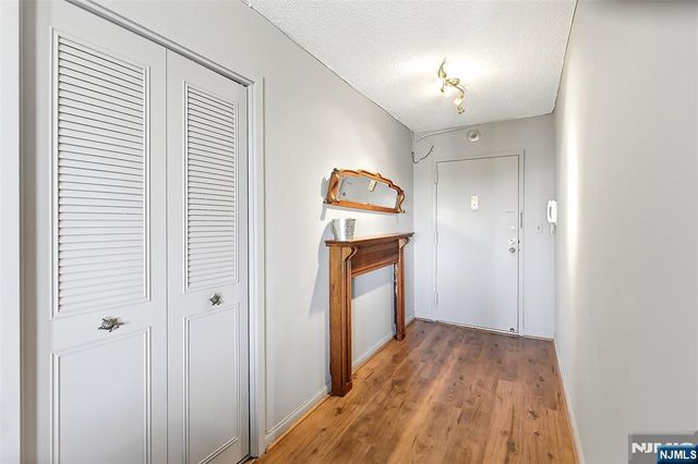 160 Overlook Avenue 11B, Hackensack, NJ 07601