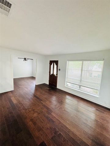 2129 Diane Drive, Mesquite, TX 75149