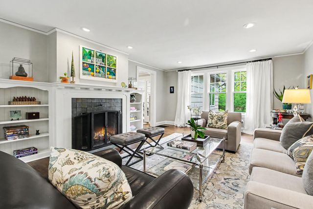 2105 Devonshire Road, Ann Arbor, MI 48104