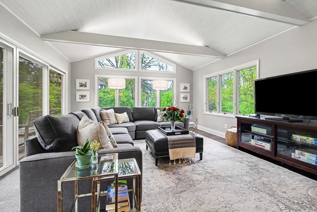 2105 Devonshire Road, Ann Arbor, MI 48104