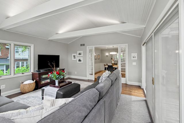 2105 Devonshire Road, Ann Arbor, MI 48104