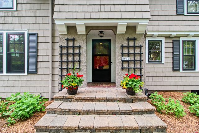2105 Devonshire Road, Ann Arbor, MI 48104